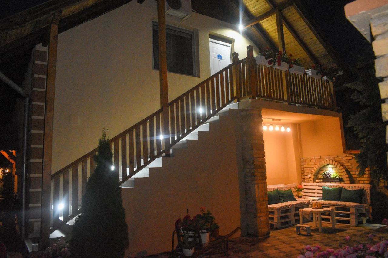Apartament Golden Bis, Subotica Zewnętrze zdjęcie